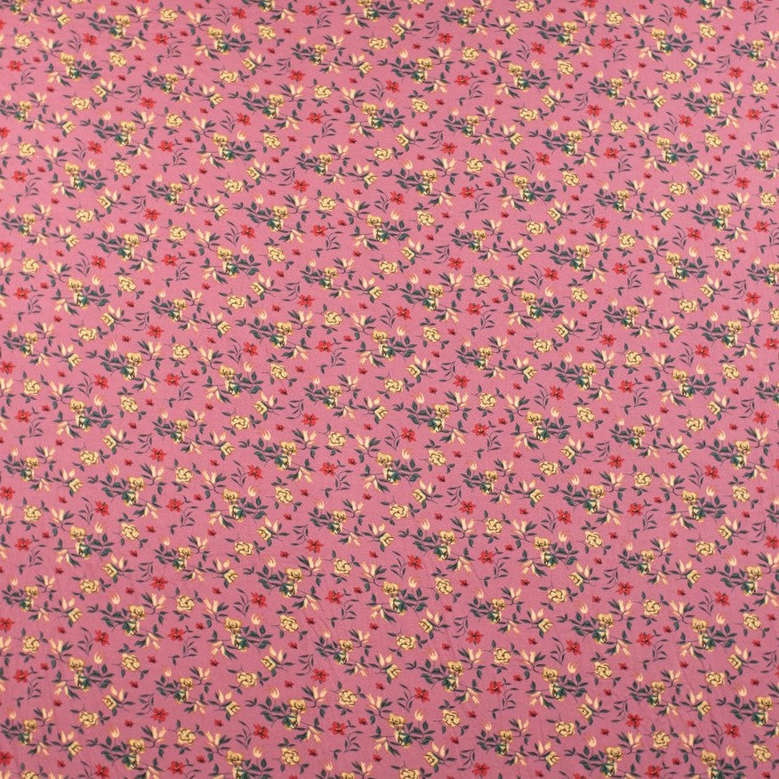 PIEL DE DURAZNO ESTAMPADO LILA BORDEAUX CON FLORES