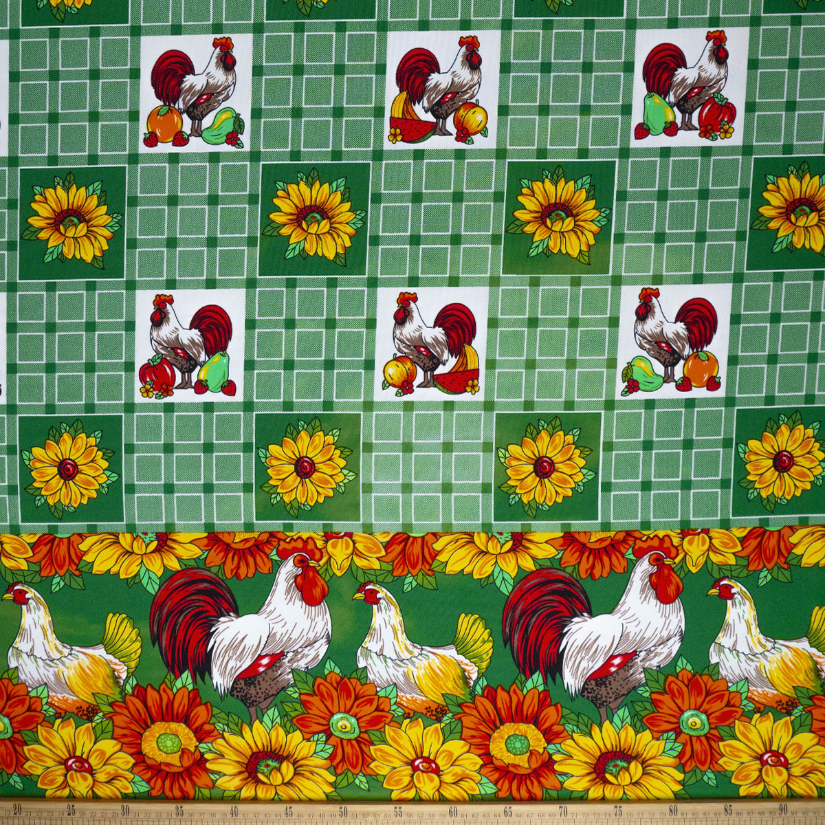 MANTELERIA ESTAMPADO VERDE FRIJOL CON FLORES Y GALLINAS