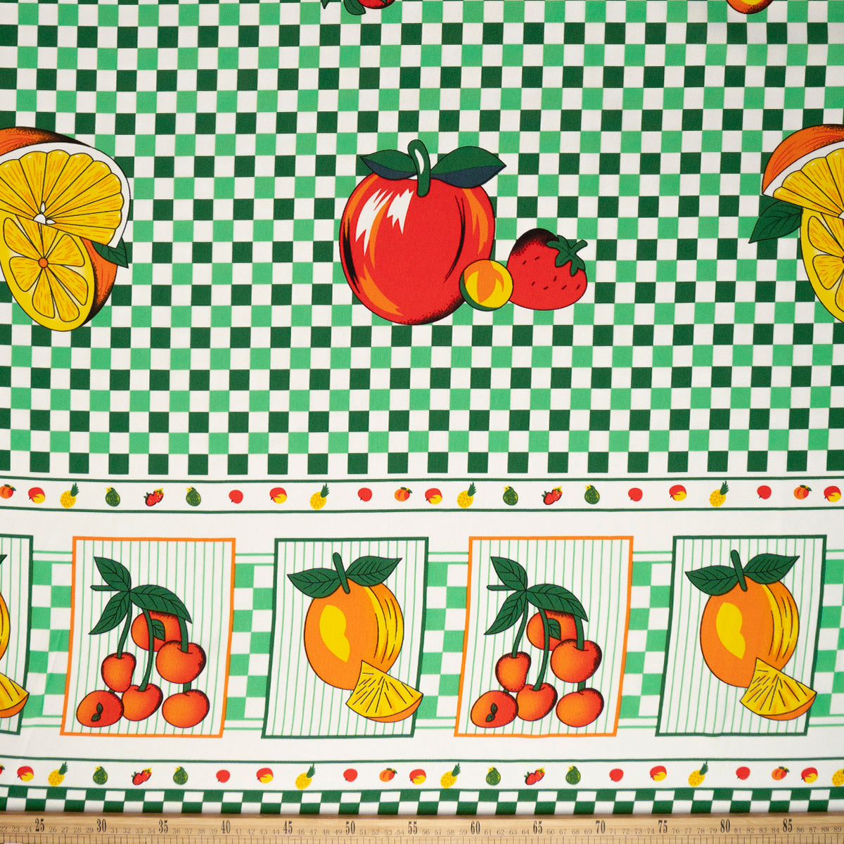 MANTELERIA ESTAMPADO VERDE FRIJOL CUADRILLÉ FRUTAL