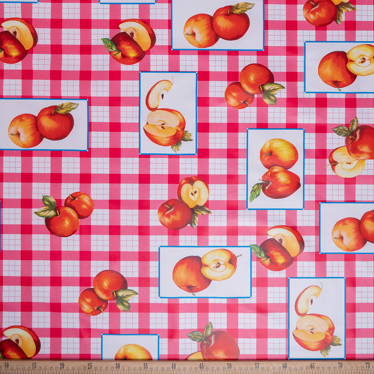 PVC DOBLE ESTAMPADO ROJO MARTE CON MANZANAS