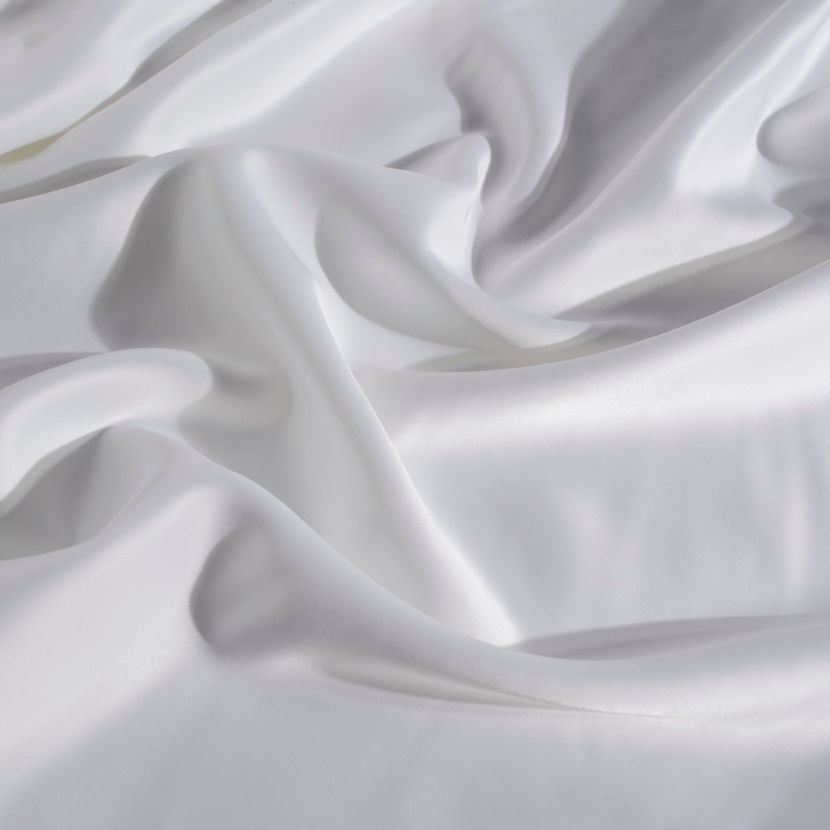 SATEN VALENTINO BLANCO BRILLANTE