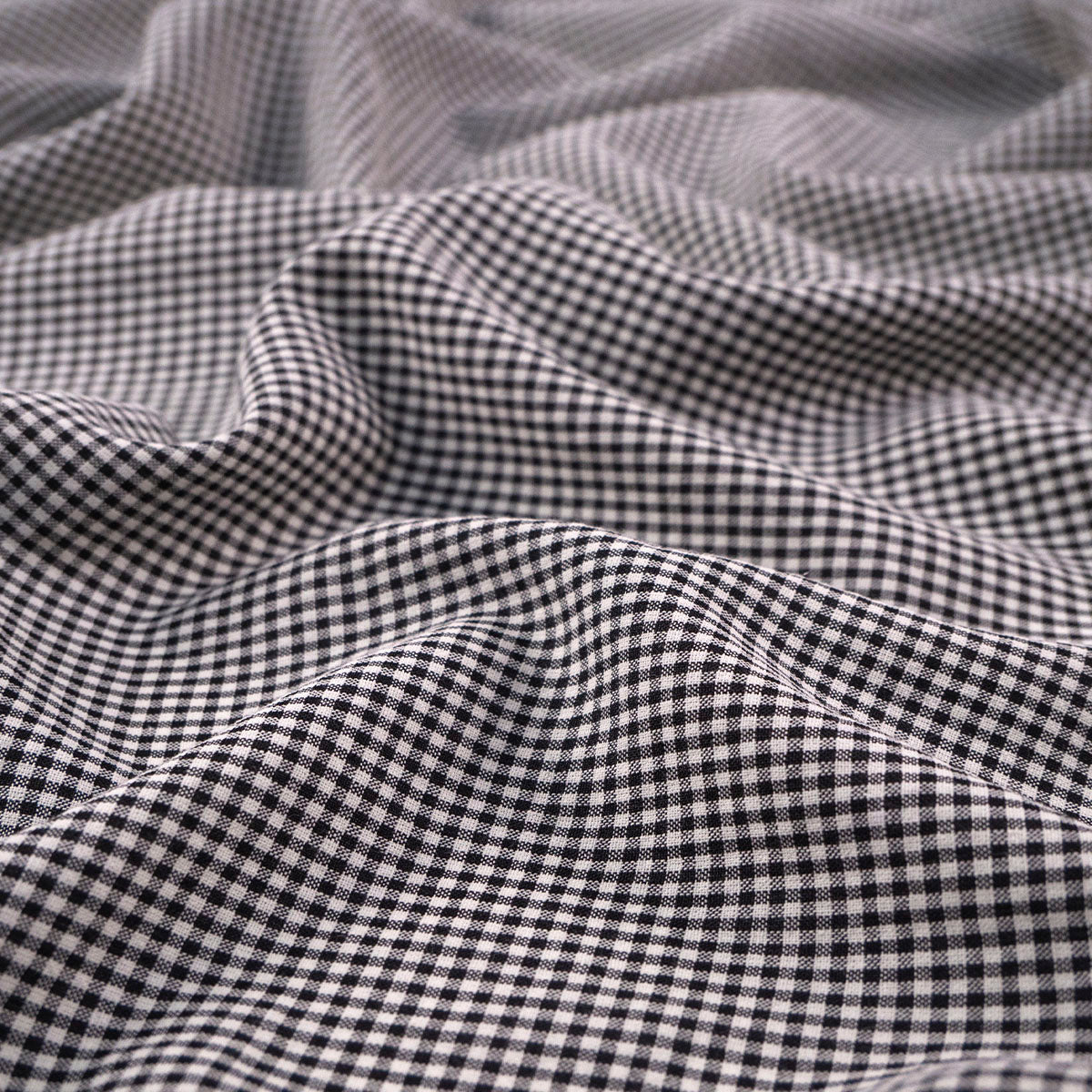 POPLIN CUADRILLE NEGRO METEORITO CUADROS CHICOS