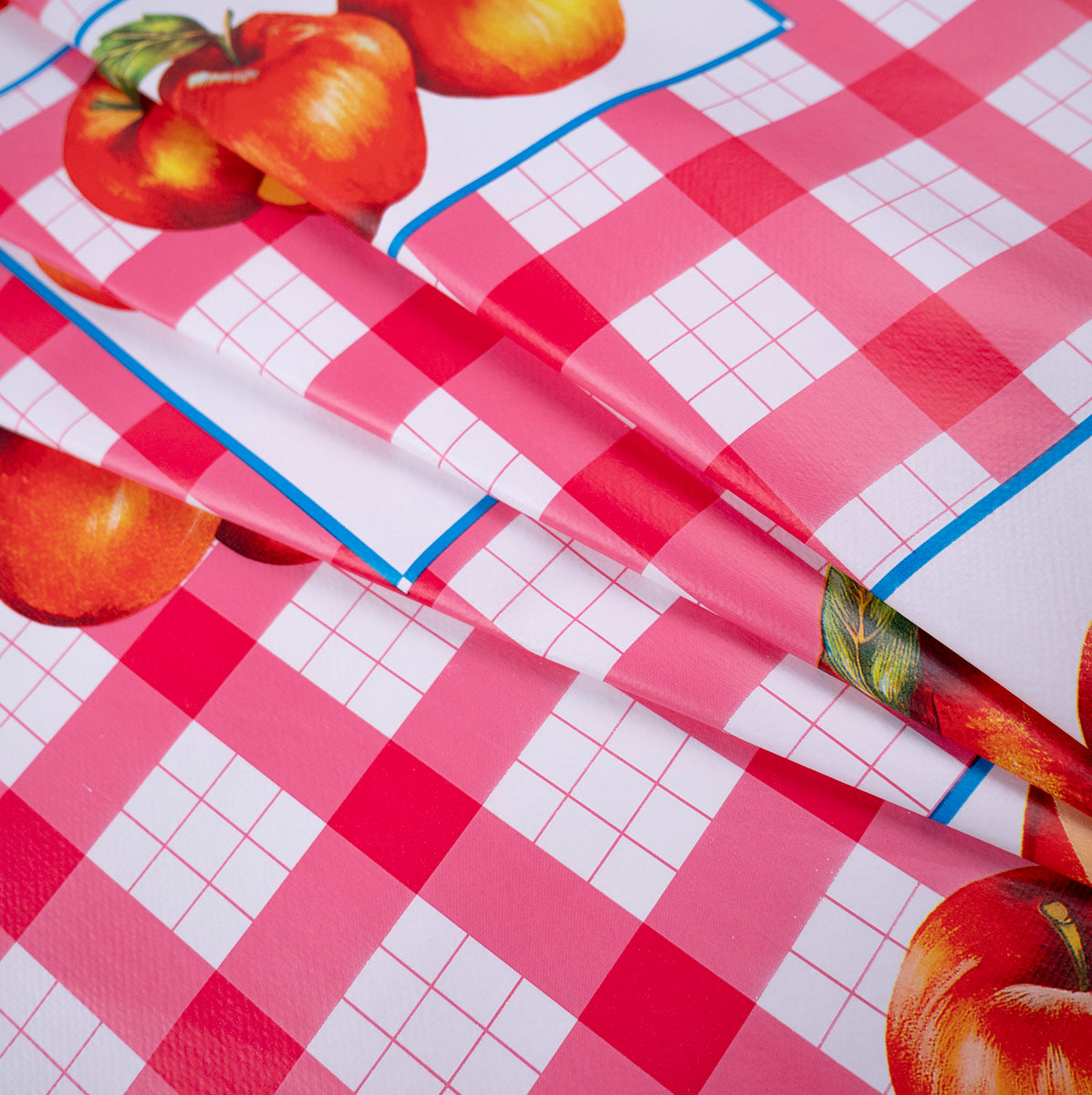 PVC DOBLE ESTAMPADO ROJO MARTE CON MANZANAS