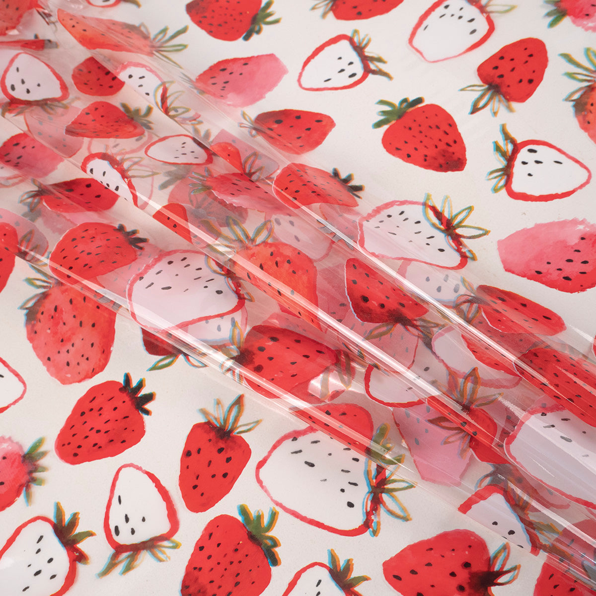 PVC ESTAMPADO ROJO MARTE CON FRUTILLAS