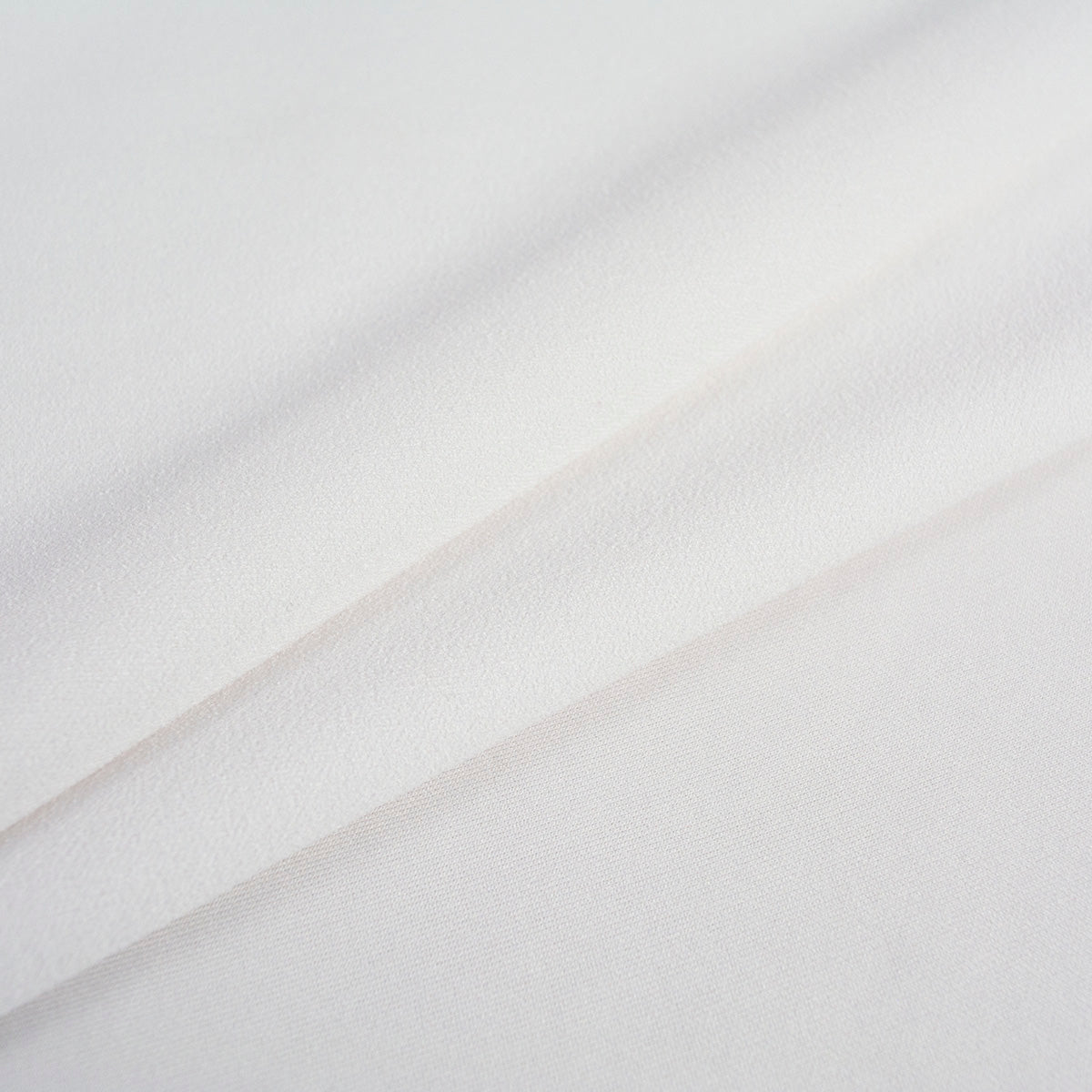 SCUBA CREPE BLANCO BRILLANTE