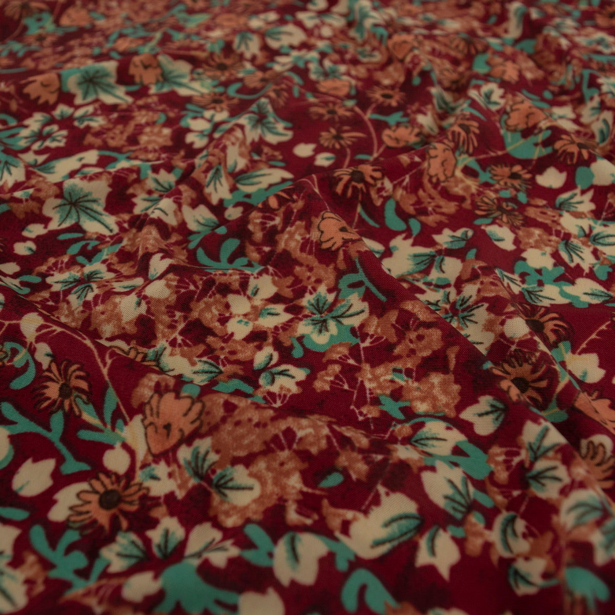 MODAL ESTAMPADO ROJO PEPPER CON DISEÑO FLORAL