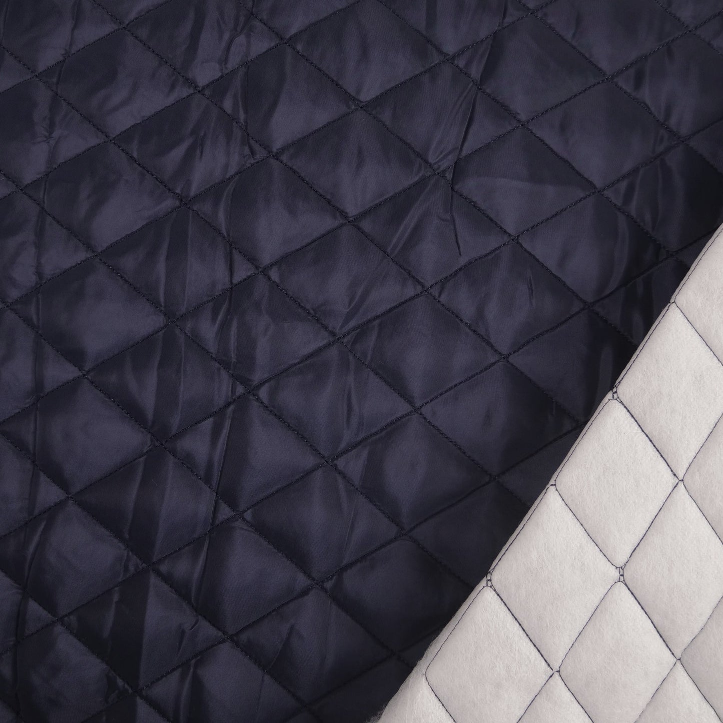 MATELASSE LISO AZUL PEACOAT ROMBOS