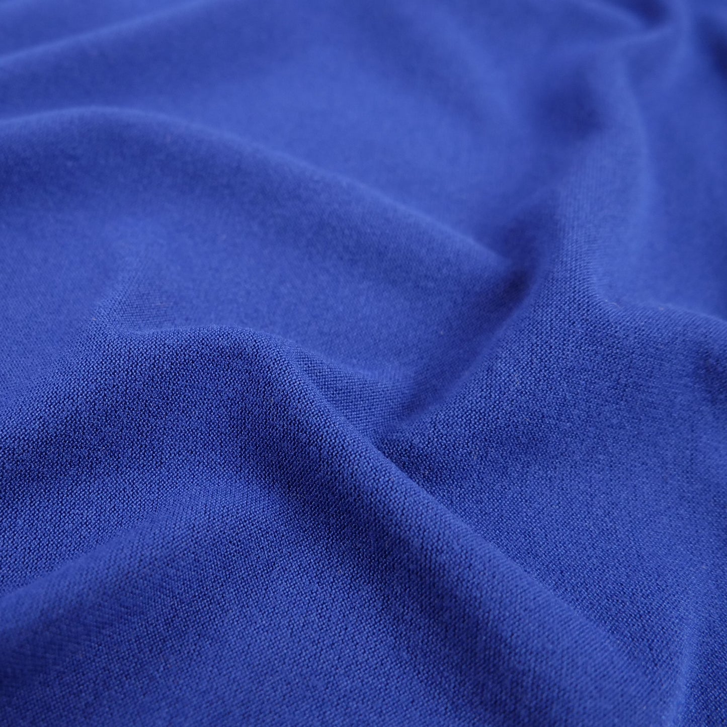 PIEL DE DURAZNO AZUL DESLUMBRANTE