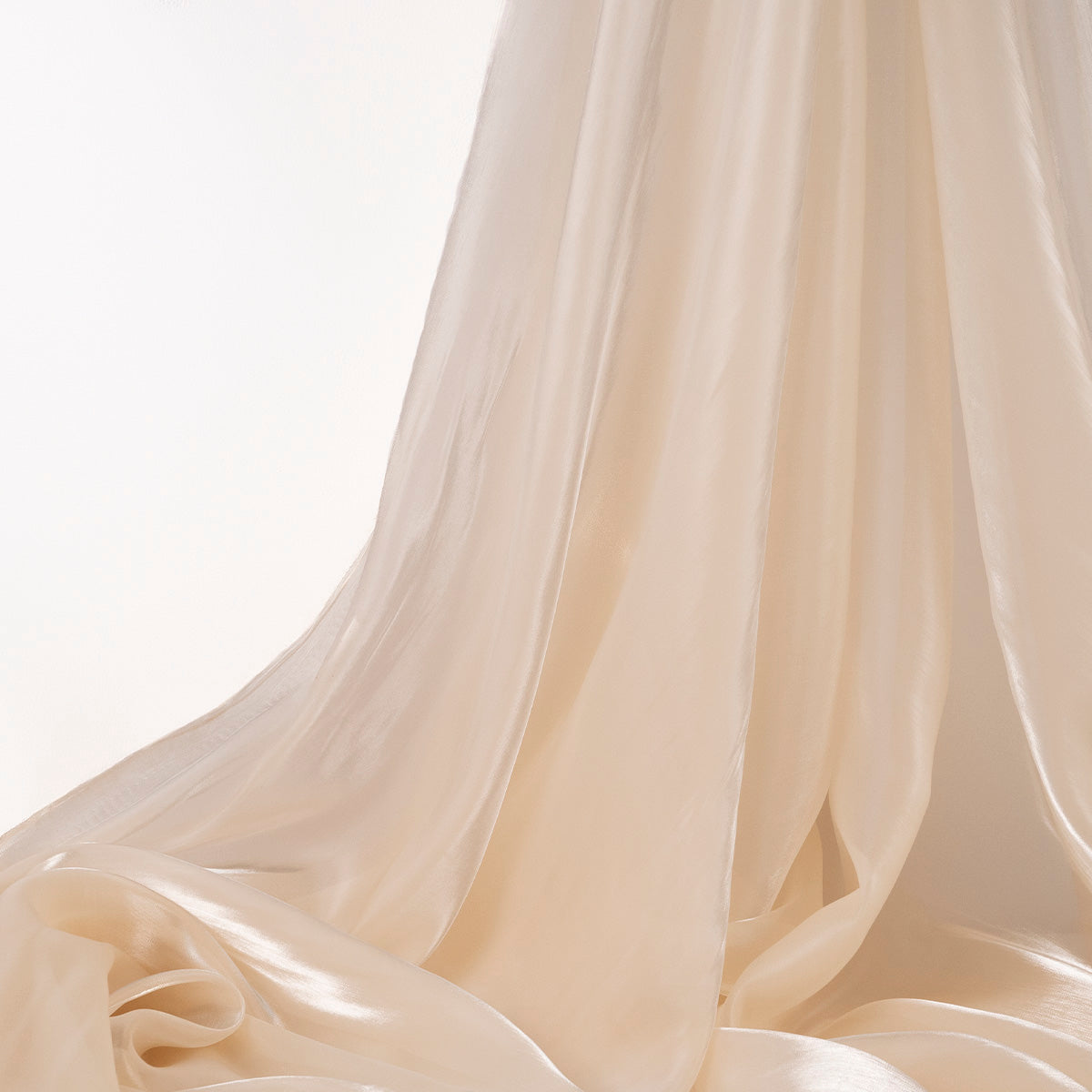 ORGANZA SEDA BEIGE CREMA