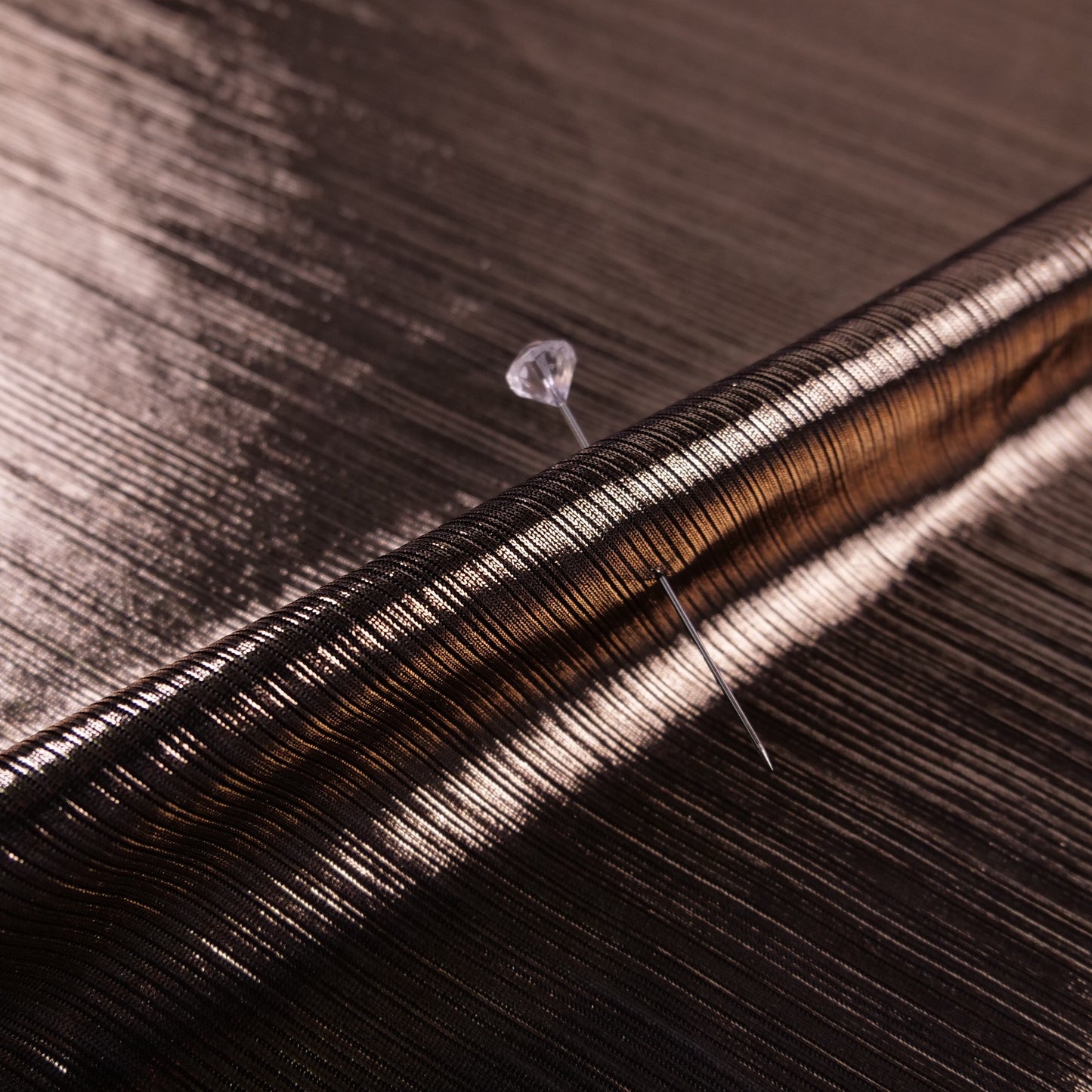 LAME PLISSE MARRON NUTRIA