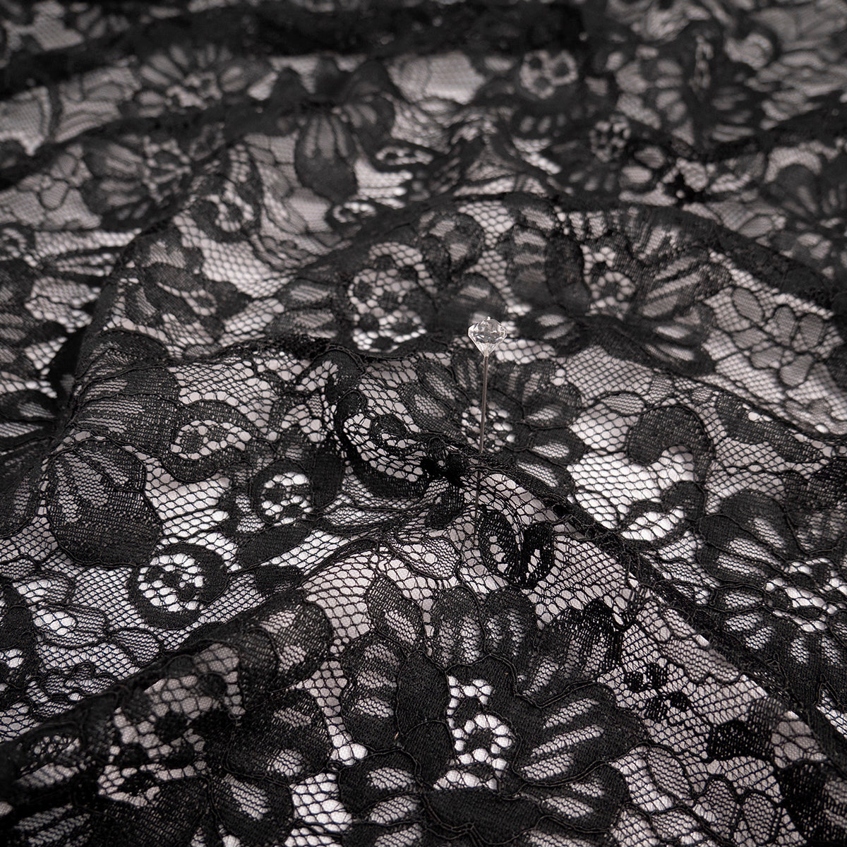 ENCAJE REBORDE NEGRO METEORITO FLORAL