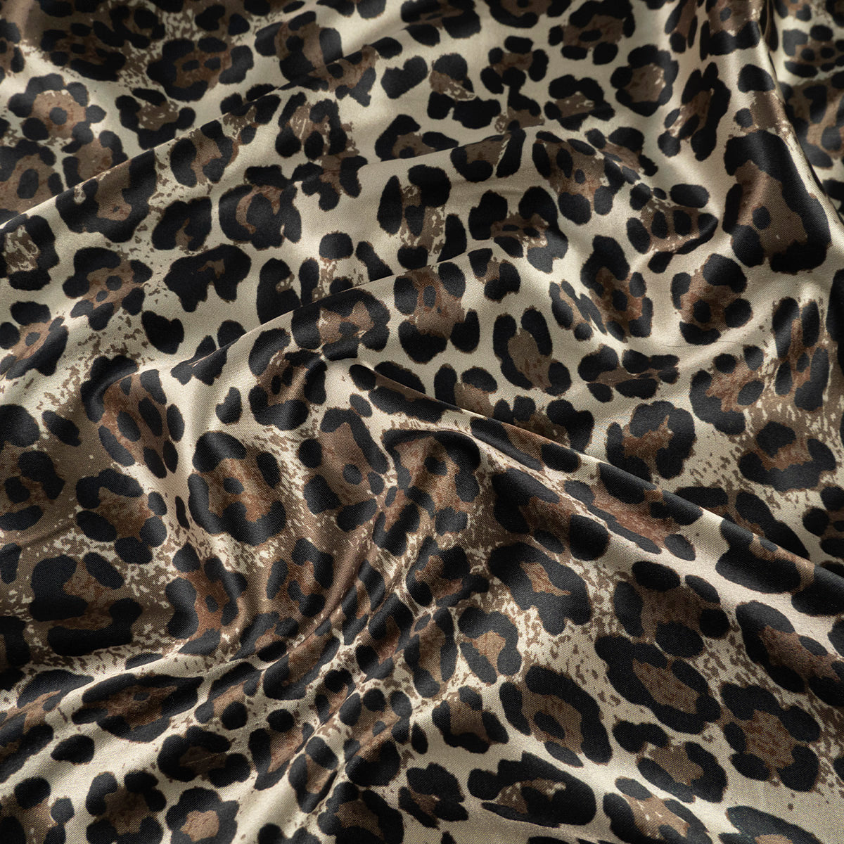 SATEN ESTAMPADO BEIGE NIEBLA MARINA ANIMAL PRINT