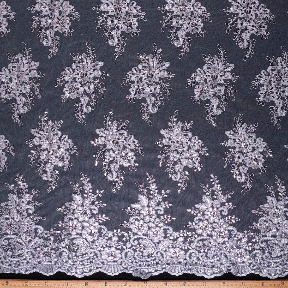 TUL ISABELLA GRIS CENIZA CON FLORES Y BRILLO