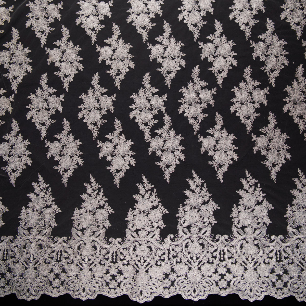 TUL ISABELLA BLANCO BRILLANTE CON FLORES