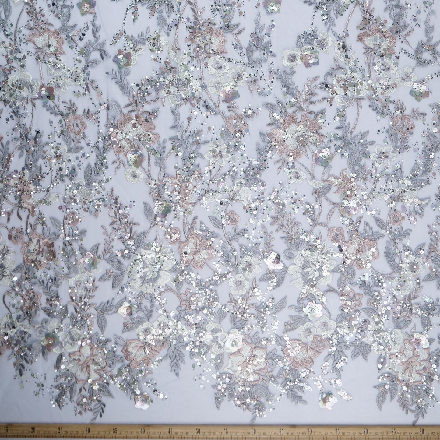 TUL GABBANA GRIS CENIZA CON FLORES Y HOJAS