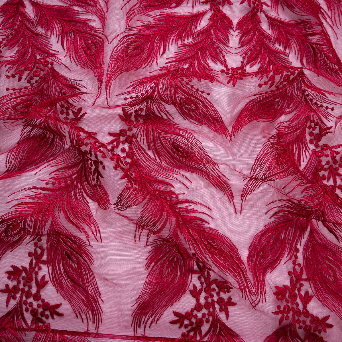 TUL GALLIANO ROJO RIO HOJAS Y PLUMAS