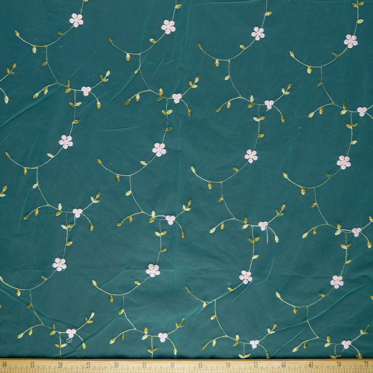 TUL SOPHIA VERDE CERAMICA CON FLORES PEQUEÑAS