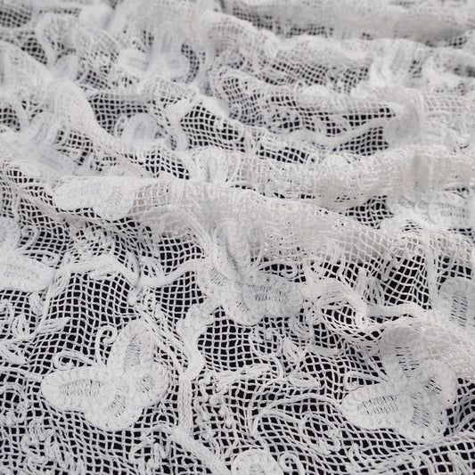 MACRAME BLANCO AZULADO CON MARIPOSAS