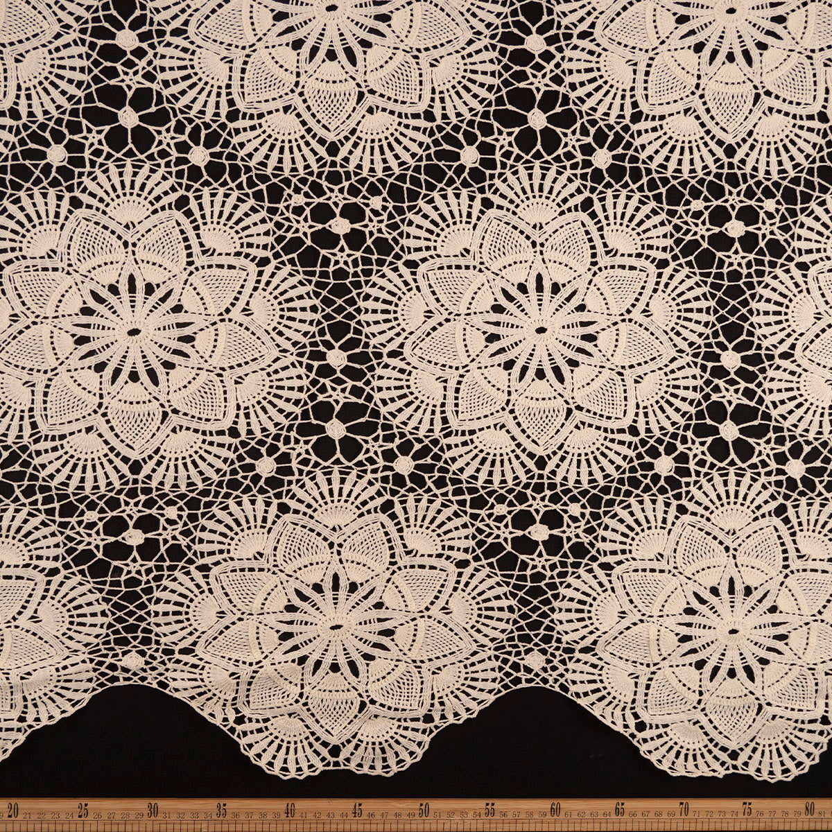 MACRAME BLANCO PAPIRO CON MANDALAS