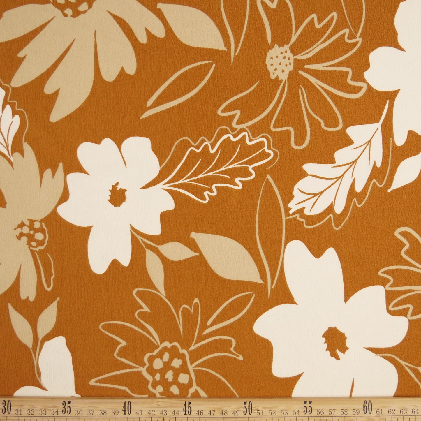 CREPE CEY ESTAMPADO MARRON SUDAN CON FLORES GRANDES