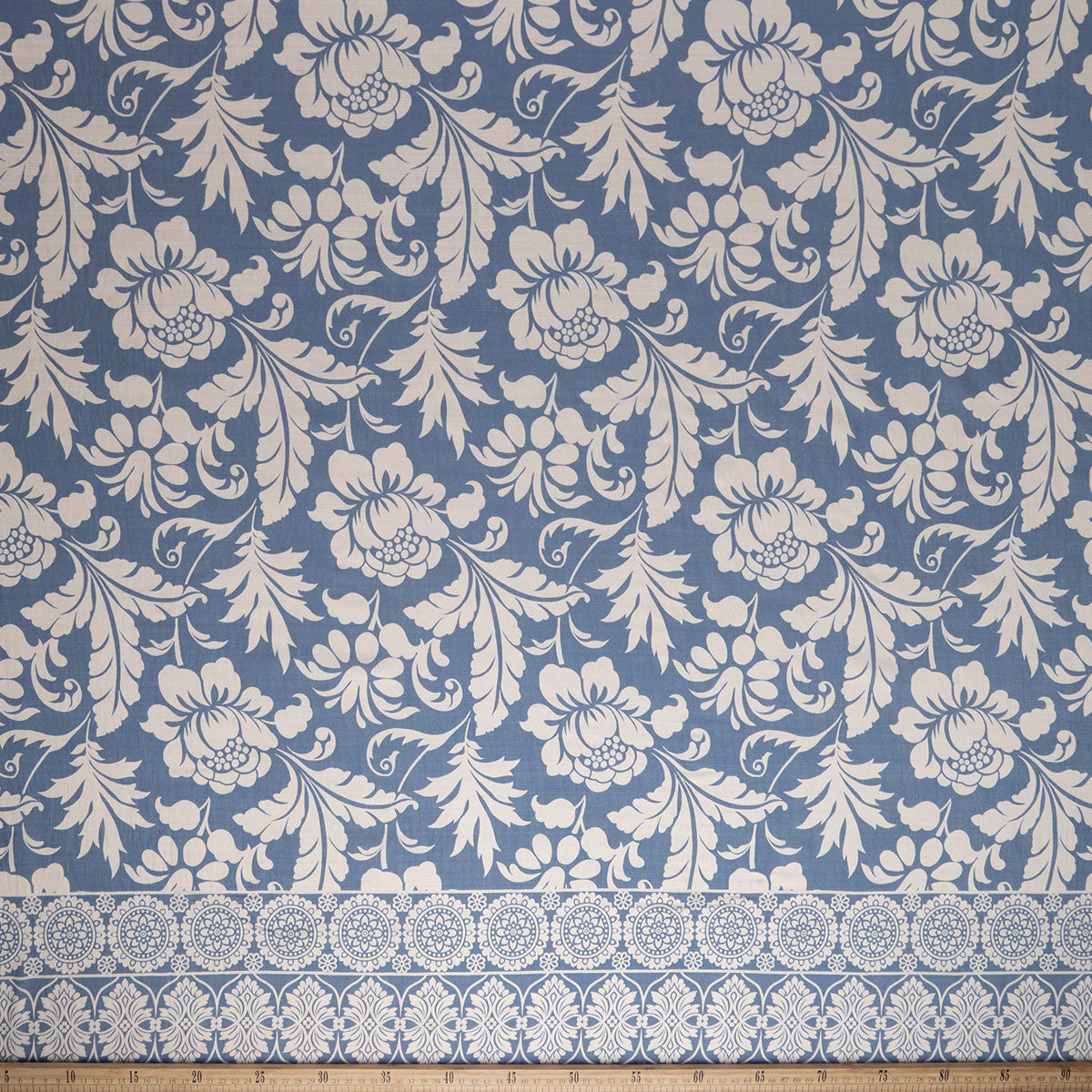 CREPE MELISA ESTAMPADO AZUL CIELO OSCURO MARROQUI