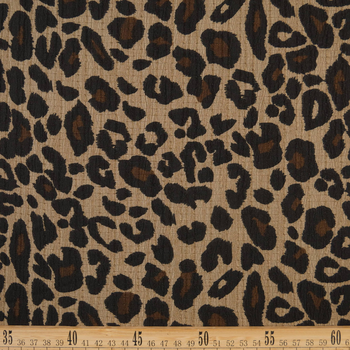 CREPE MARINA ESTAMPADO VERDE PERA WINTER ANIMAL PRINT