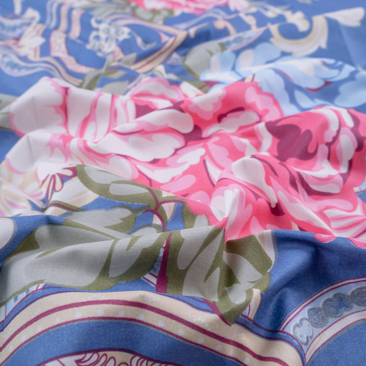 PERCAL ESTAMPADO AZUL ULTRAMARINO GRANDES ROSAS