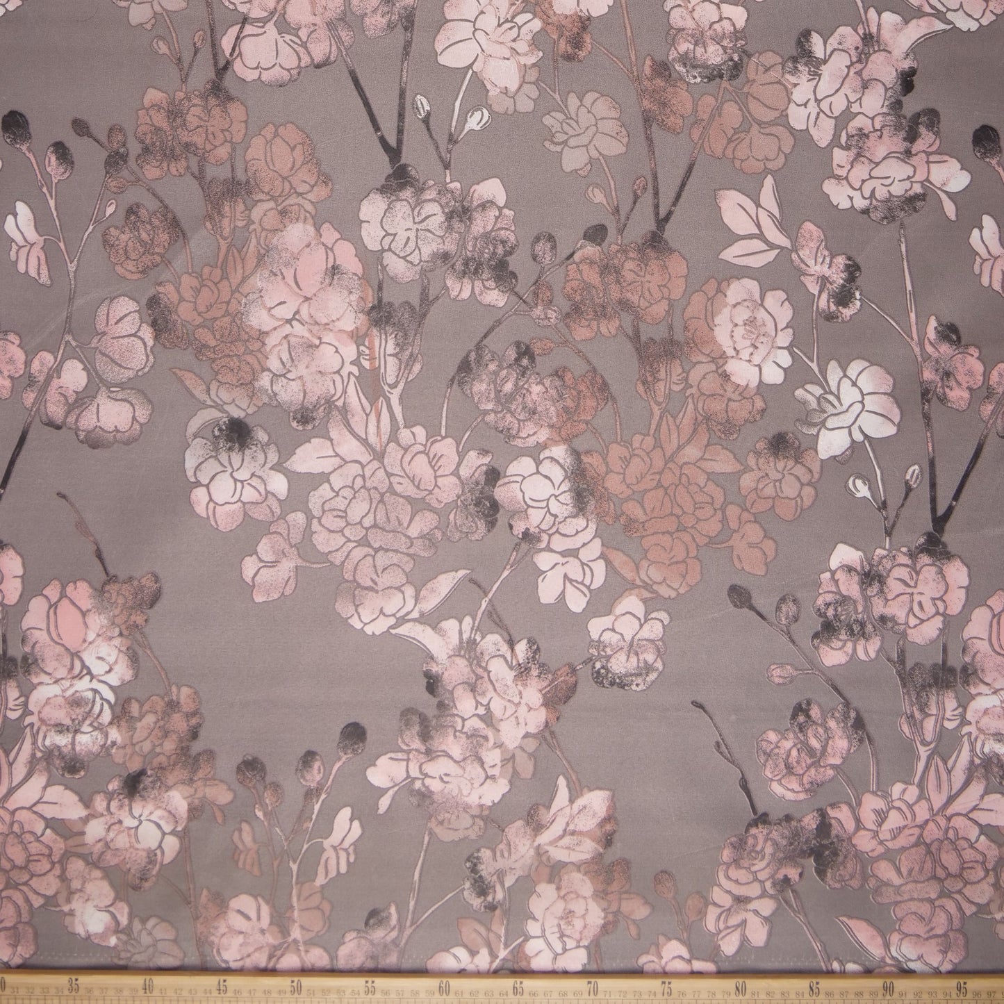 PERCAL ESTAMPADO GRIS PELTRE FLORES DE SAKURA