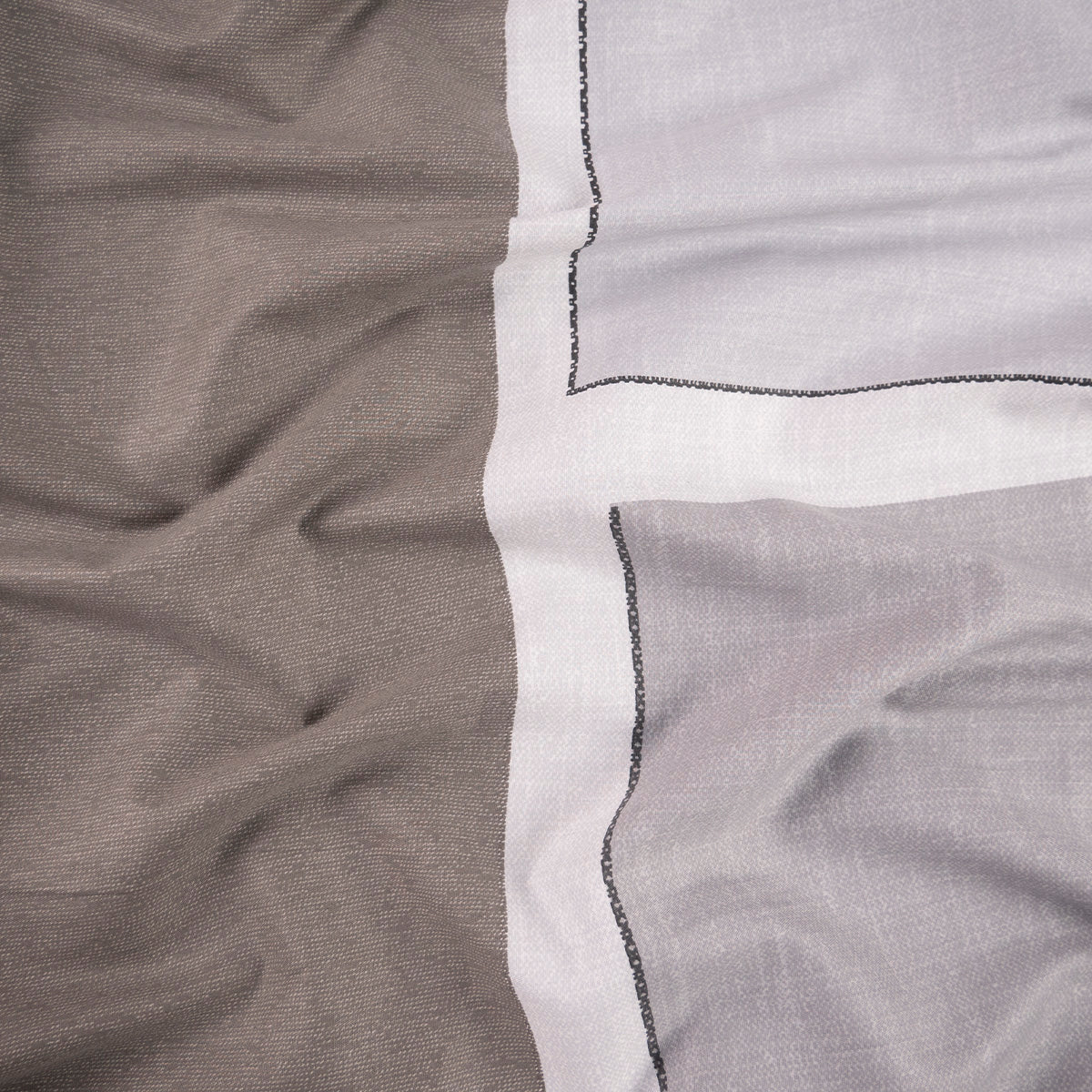 PERCAL 200 HILOS ESTAMPADA GRIS ALLOY GEOMETRICO