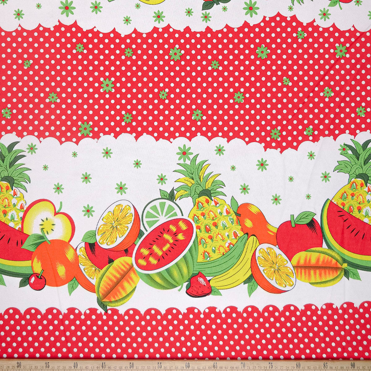 MANTELERIA ESTAMPADA ROJO CARMESI CON FRUTAS Y MOTAS