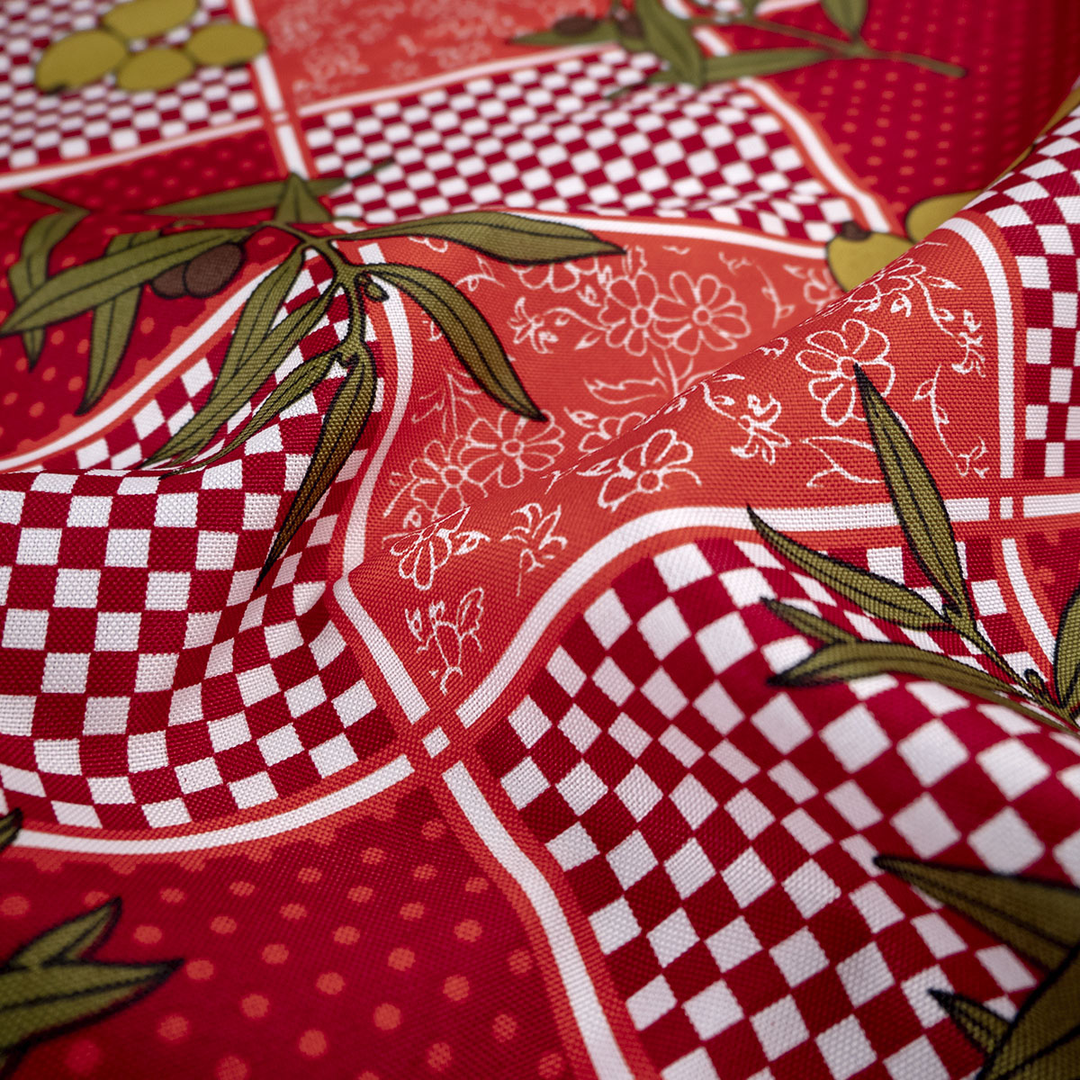 MANTELERIA ESTAMPADA ROJO MARTE CON OLIVAS