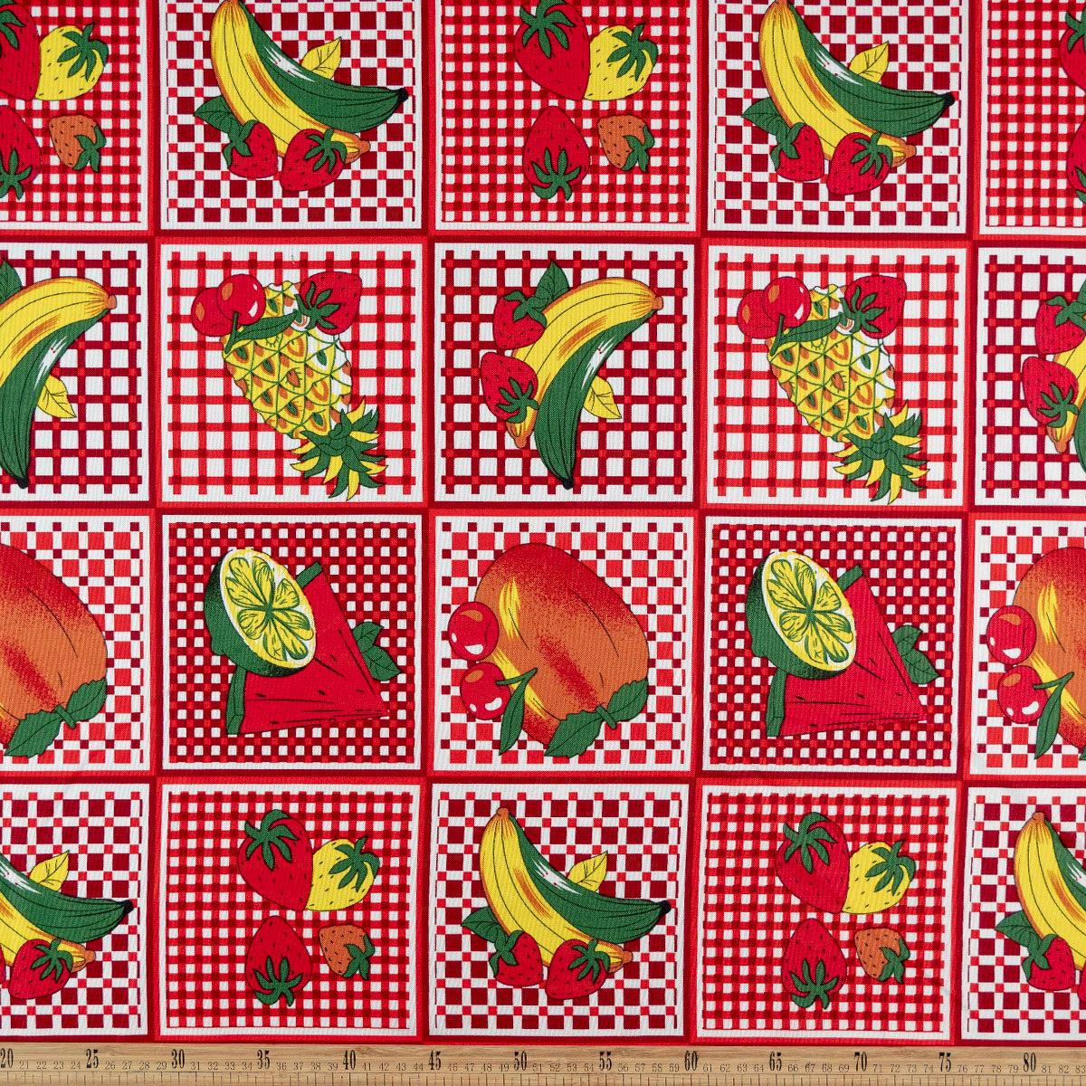 MANTELERIA ESTAMPADA ROJO MARTE CUADROS Y FRUTAS