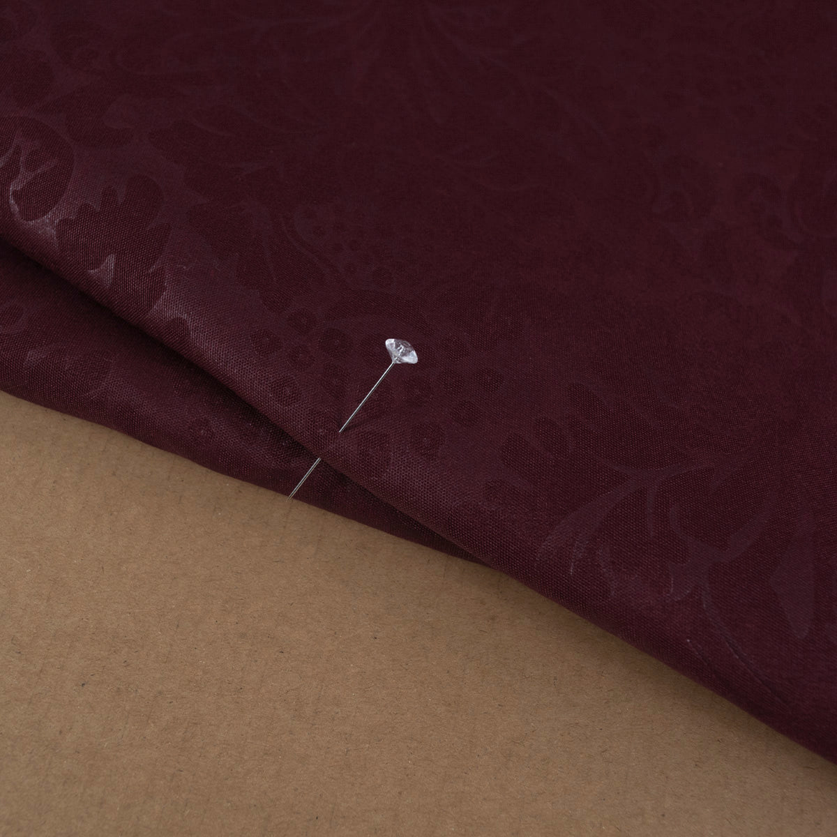PERCAL EMBOSS BORDO VINO RUBY