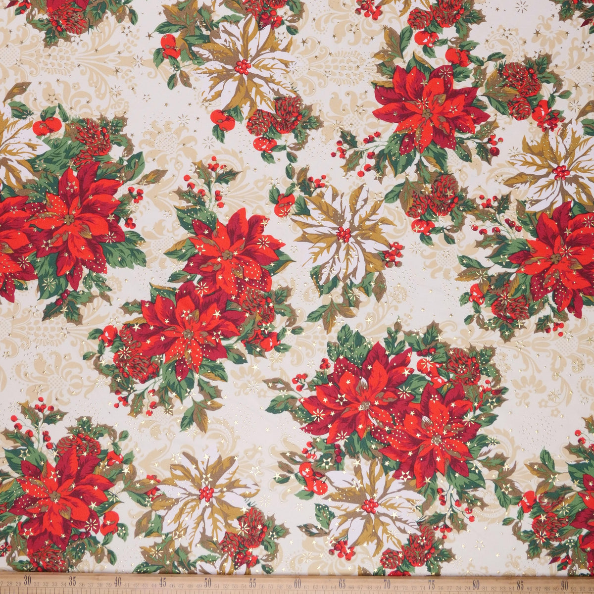 MANTELERIA NAVIDAD ESTRELLITAS VAINILLA CREMA CON FLORES DE NEVIDAD