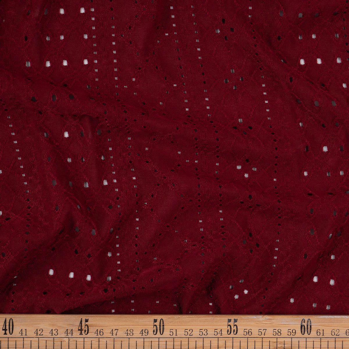 BRODERIE SPANDEX ROJO VIKINGO ARABESCO