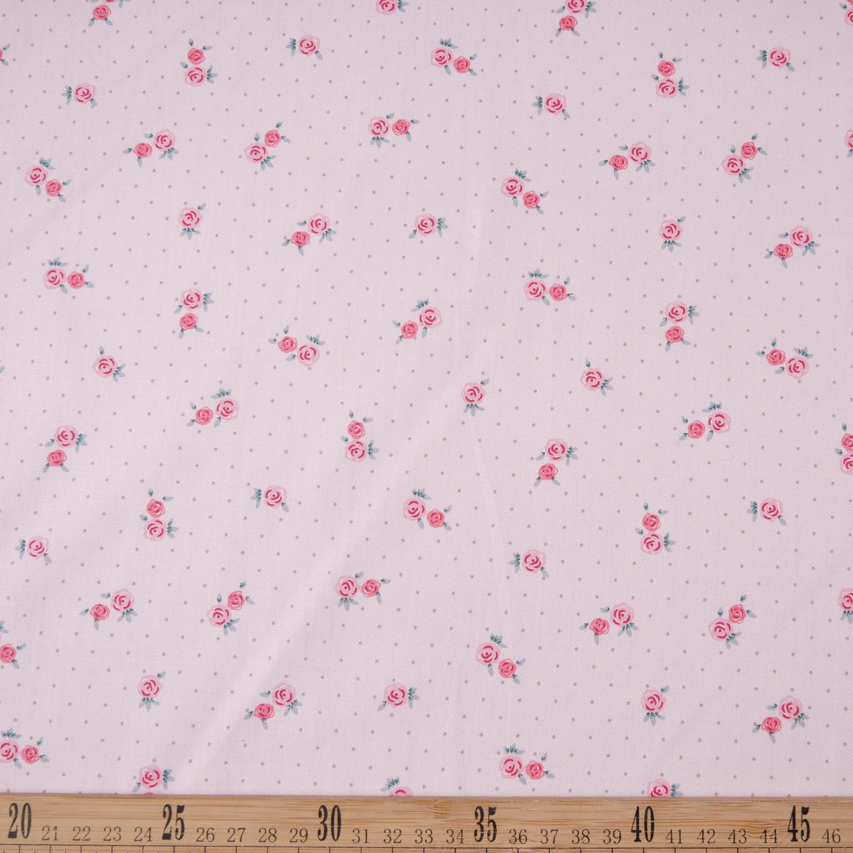 DRIL DACA ESTAMPADO ROSA PASTEL TAN CON ROSA PEQUENAS ROSA