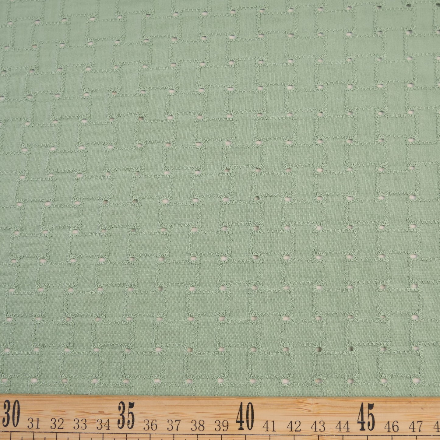 BRODERIE ESPANHOL VERDE SECO ENTRELAZADOS GEOMETRICO