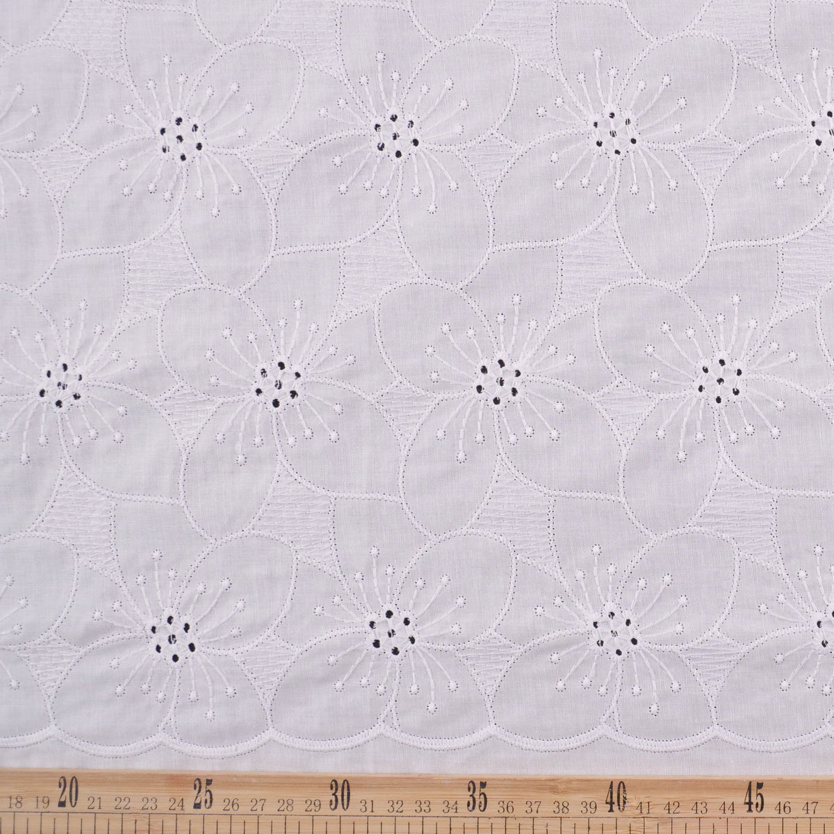BRODERIE ESPANHOL BLANCO BRILLANTE