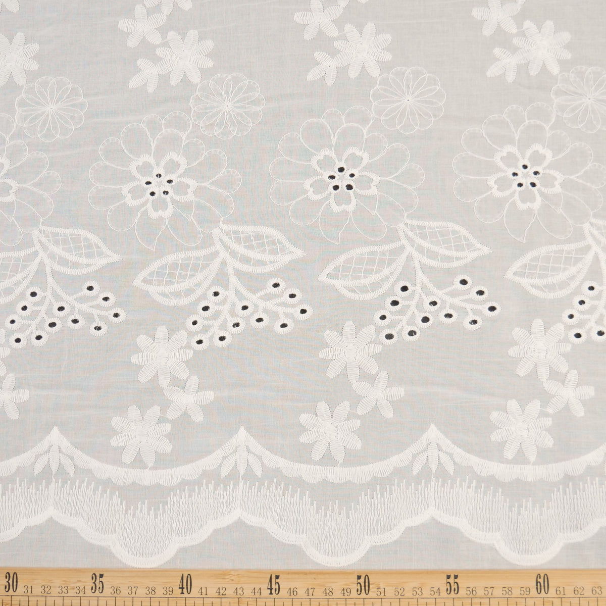 BRODERIE ESPANHOL BLANCO BRILLANTE FLORAL