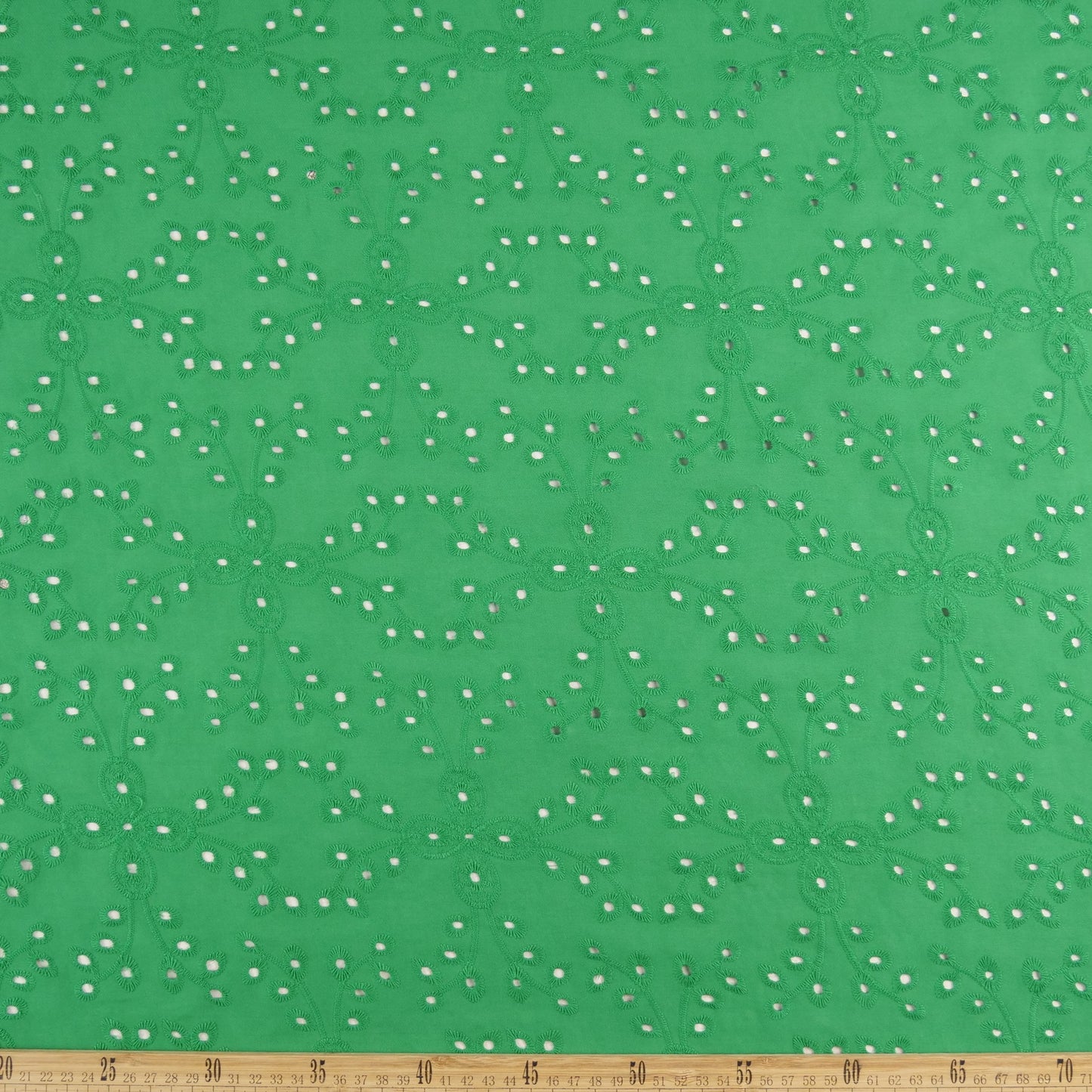 BRODERIE ESPANHOL VERDE FRIJOL FLOR