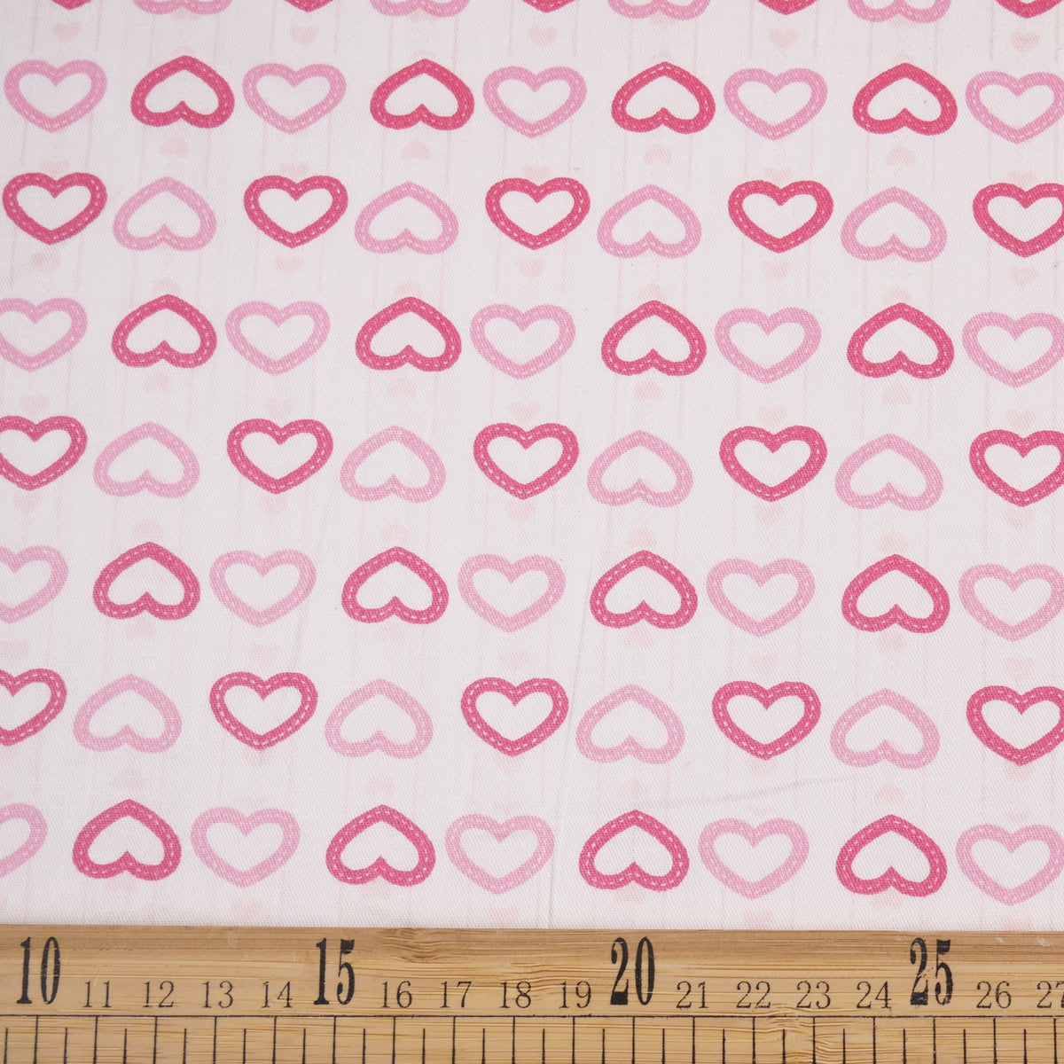 POPLIN DEEP ESTAMPADO BLANCO BRILLANTE CORAZONES