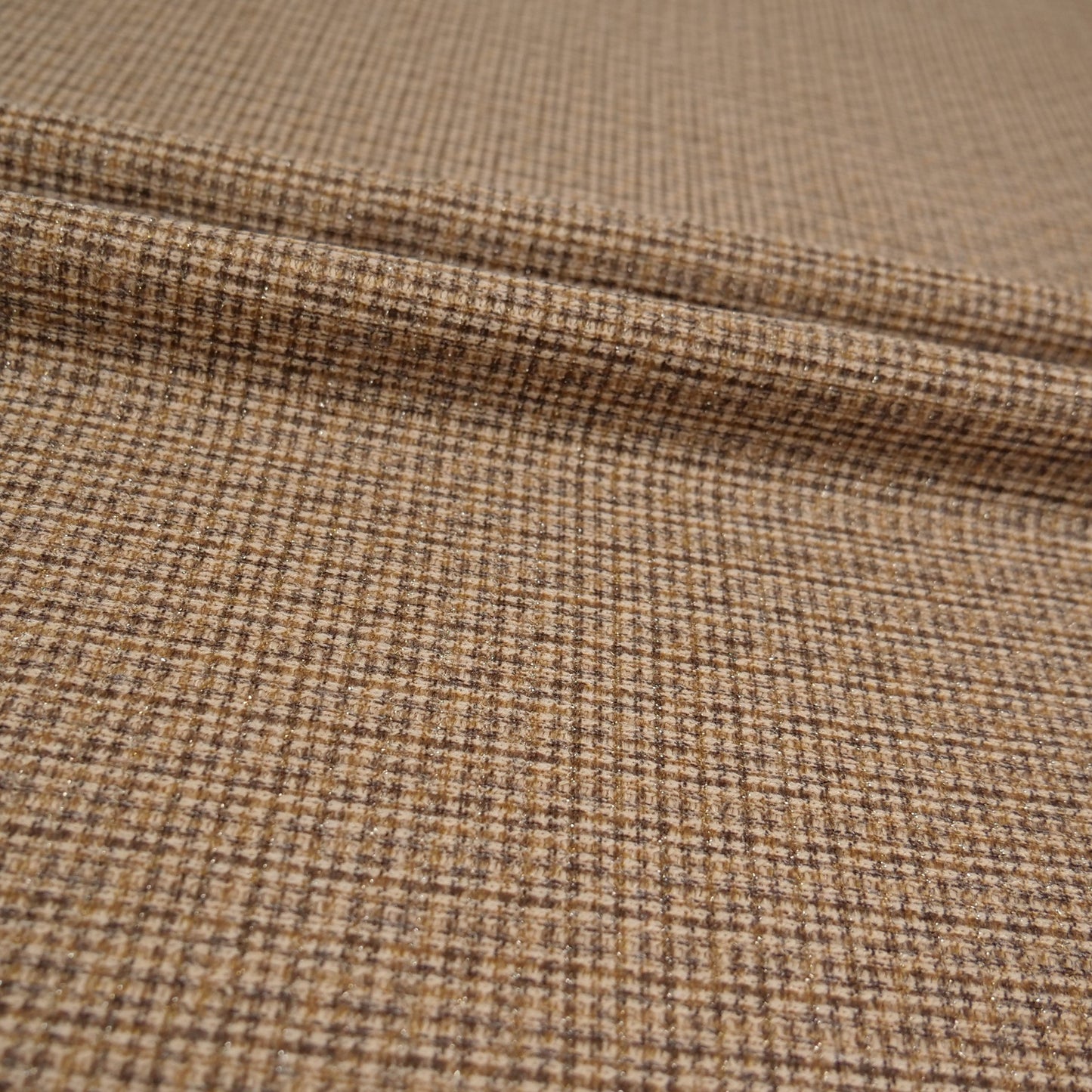 BOUCLE CHANEL LOLA BEIGE ARENA CLARA