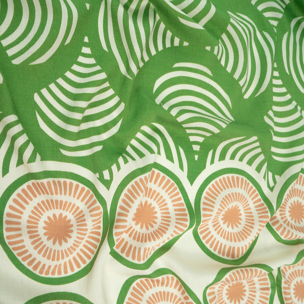 POPELINA RANY ESTAMPADO BLANCO MALVAVISCO CON DISEÑO GEOMETRICO VERDE