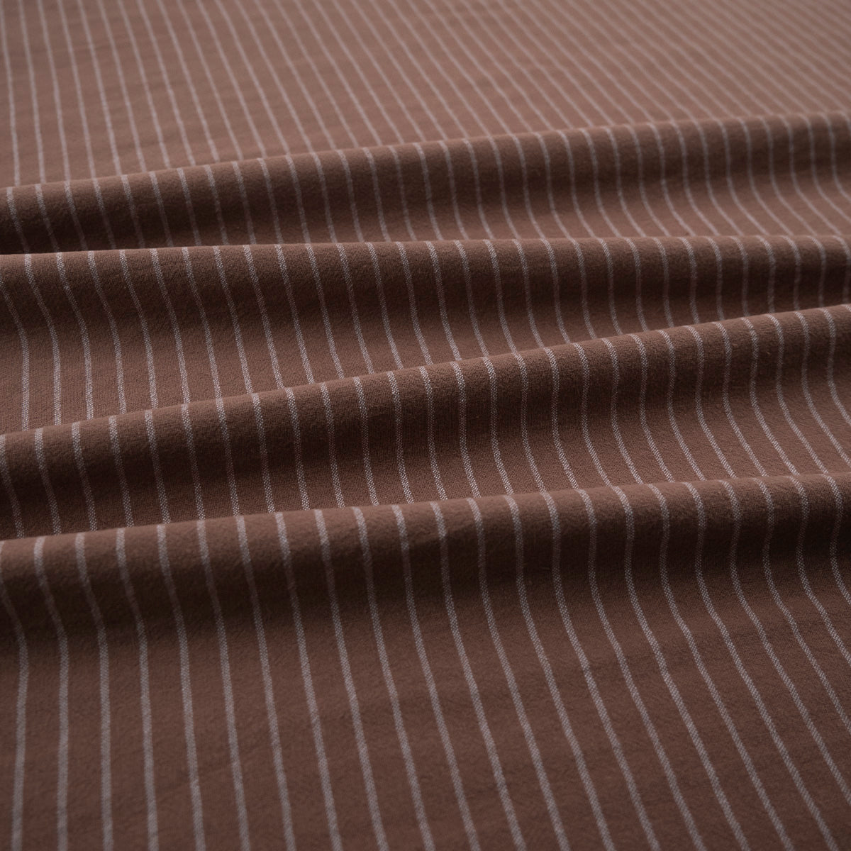 TUSSOR RAYAS MARRON RAW UMDER