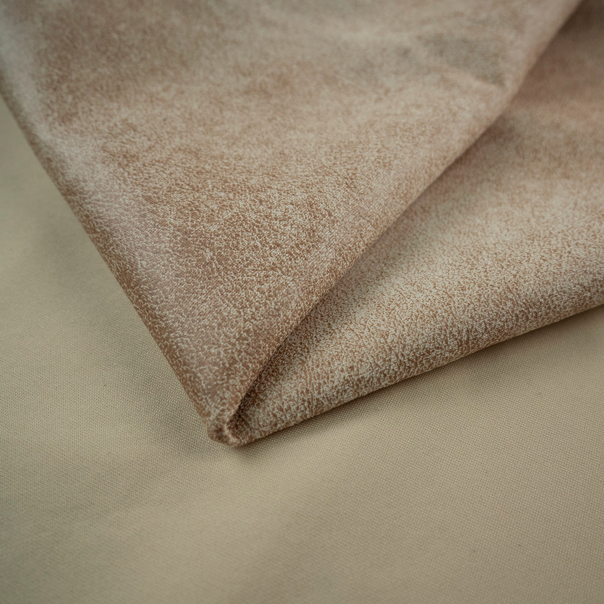 SUEDE SIMIL CUERO BEIGE CREMA