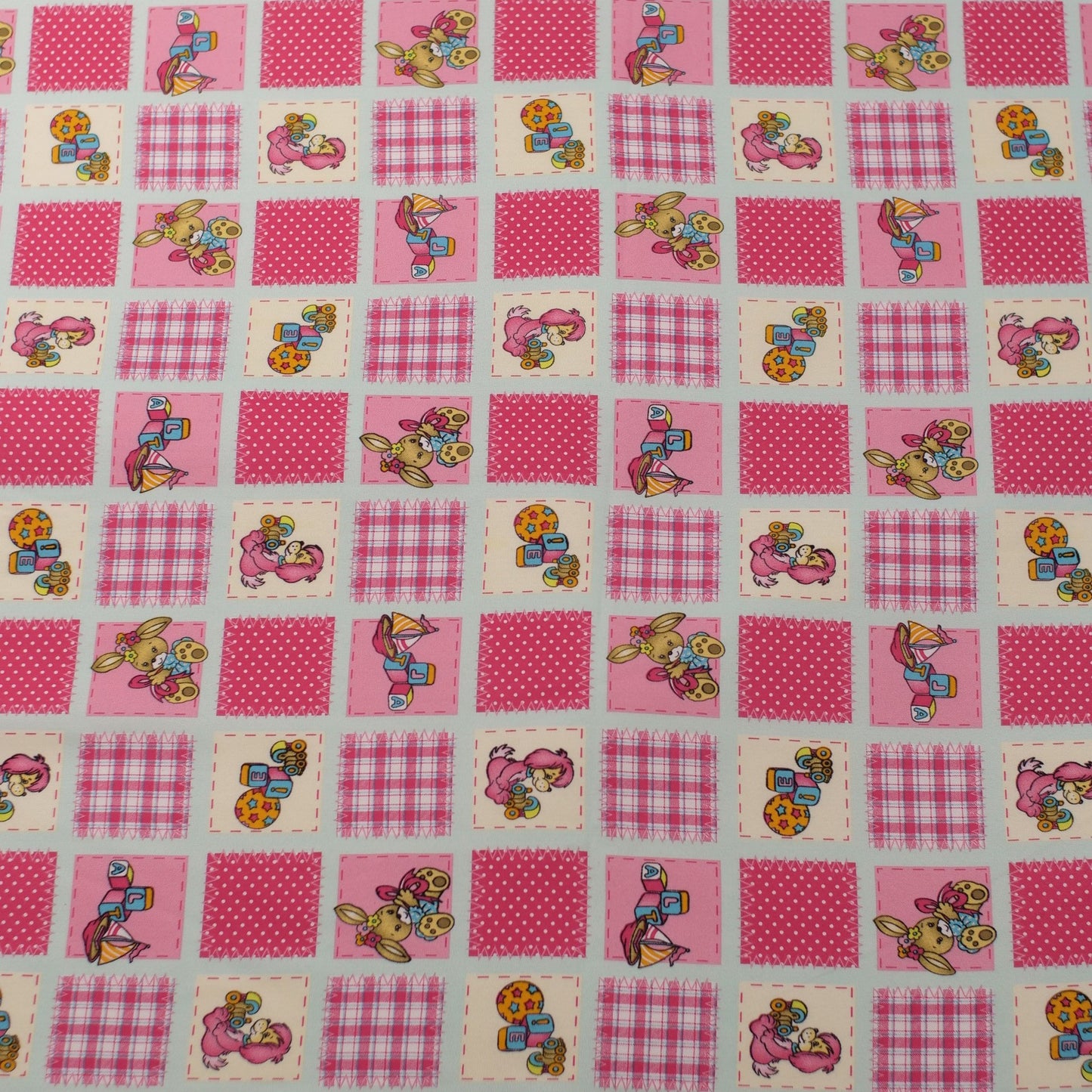 MANTELERIA ESTAMPADO FUCSIA REMOLACHA