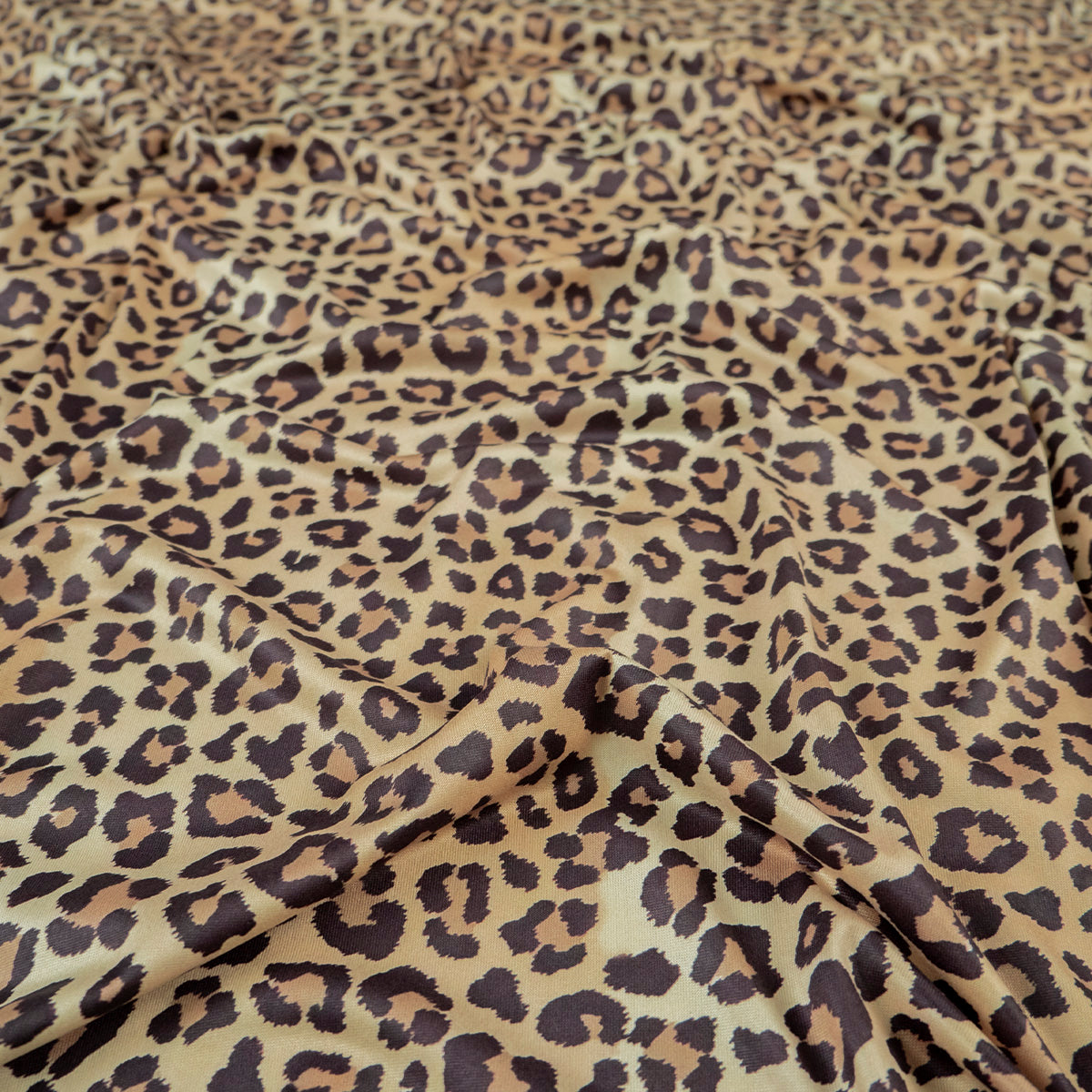 PIEL DE DURAZNO ESTAMPADO BEIGE TRIGO CLARO