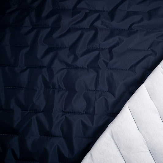 MATELASSE EMBOSS AZUL PEACOAT COSTURA RECTA