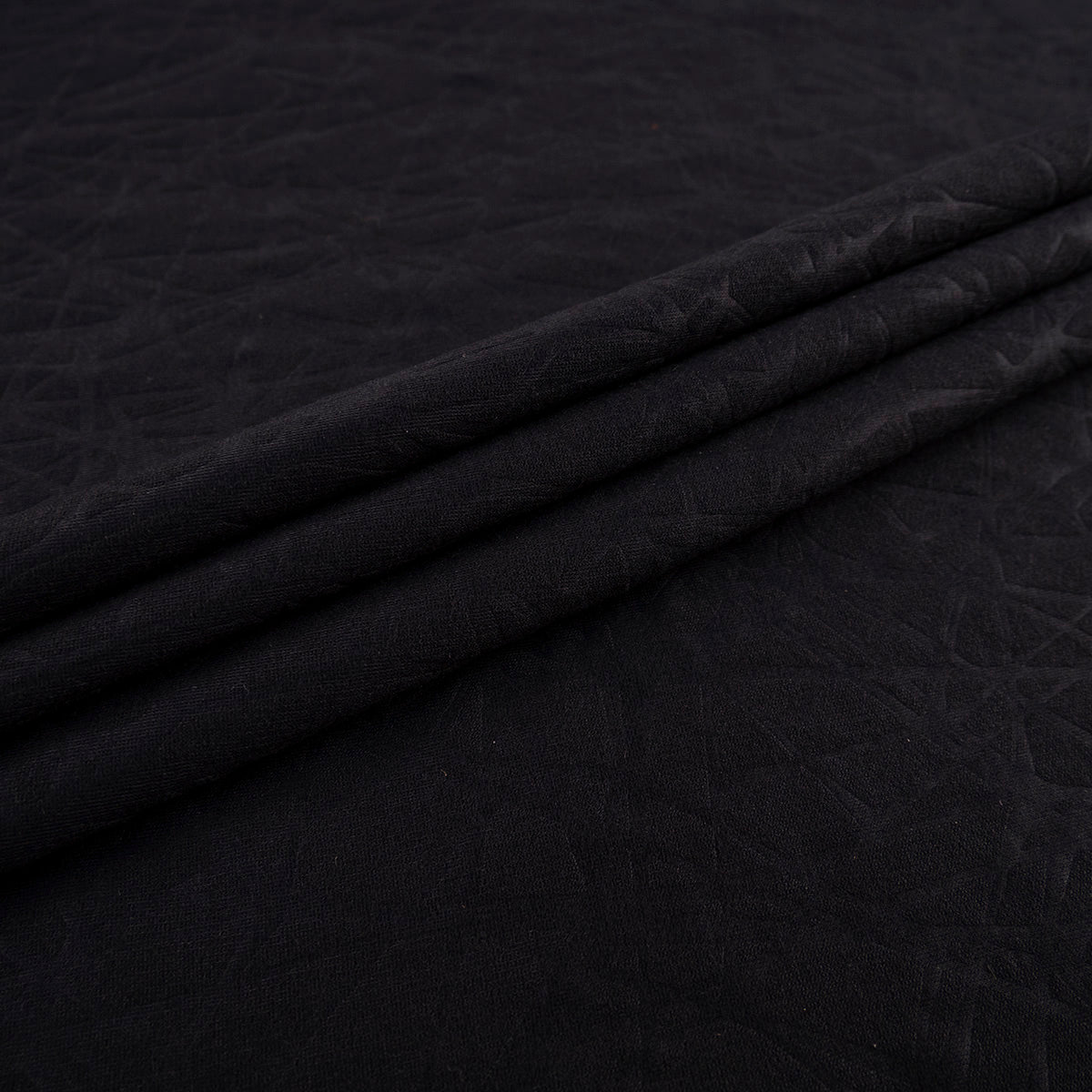 MOLETON LIBERATTO EMBOSS NEGRO METEORITO GEOMETRICO INTRINCADO