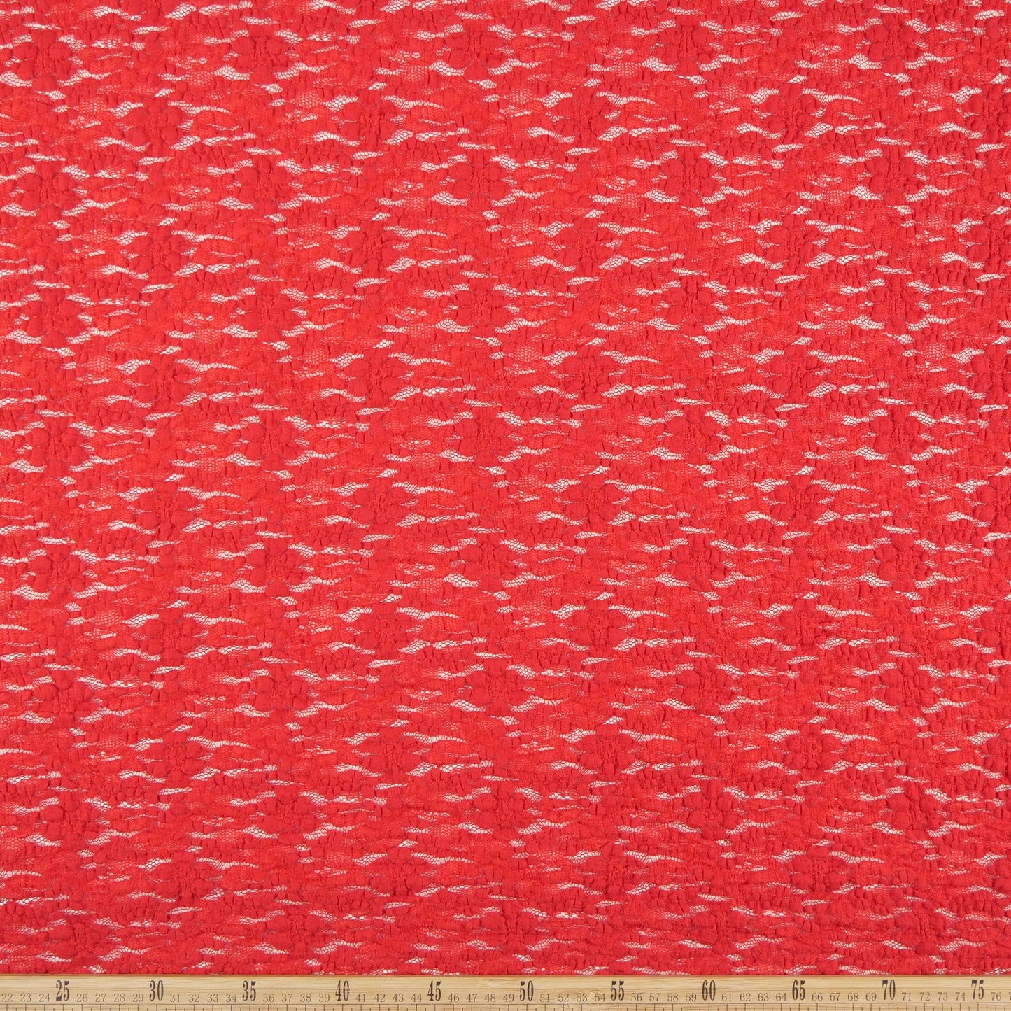 ENCAJE ROJO CARMESI CON FLORES